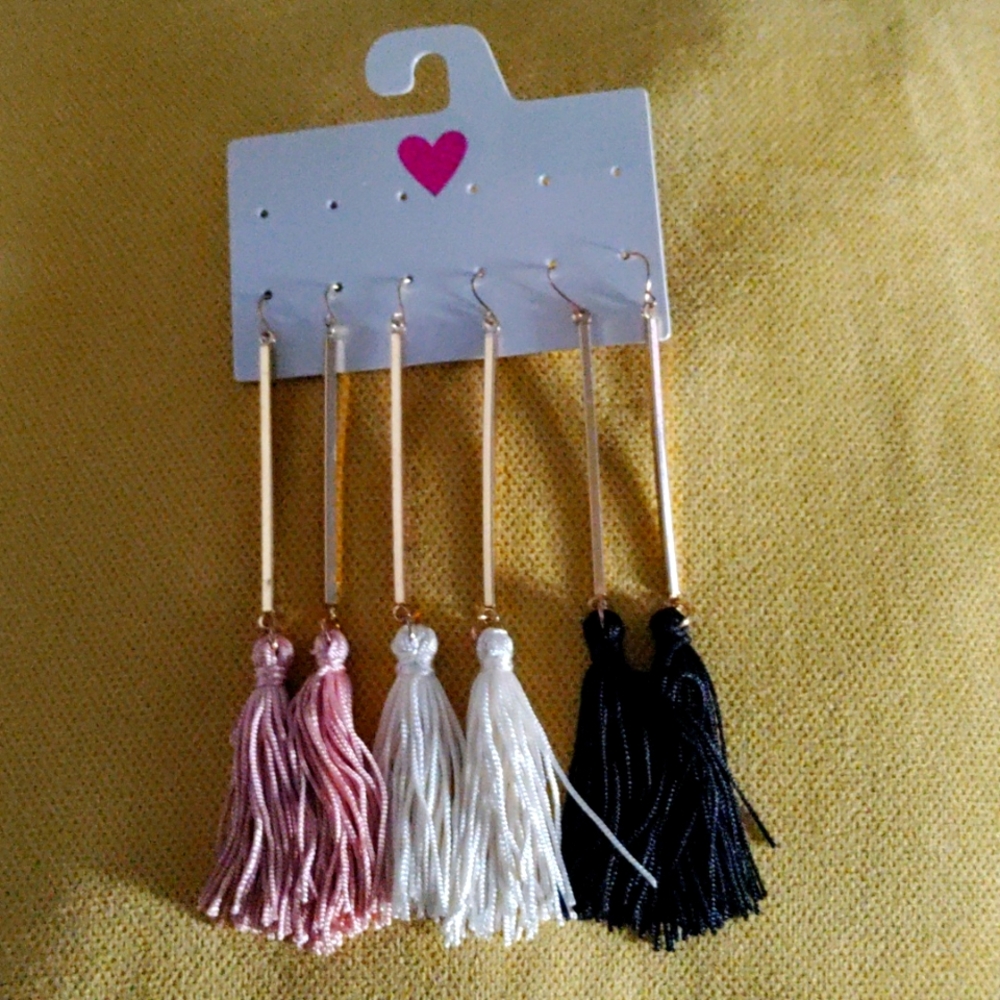 Tassel Dangle earrings